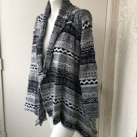 Forever 21 Boho Black/White Wrap Sweater Small - Picture 1 of 6